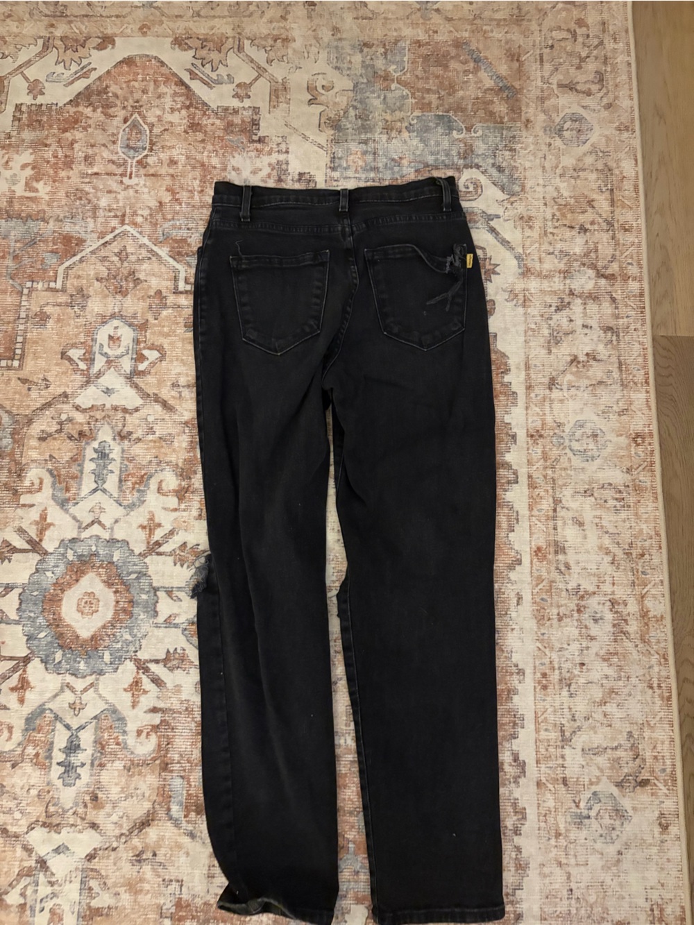 Vibrant Black Women’s Skinny Jeans